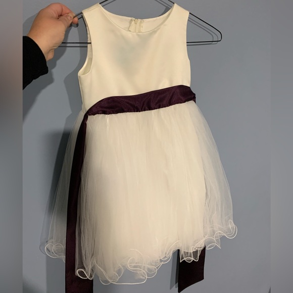 Flower girl dress - Picture 1 of 4